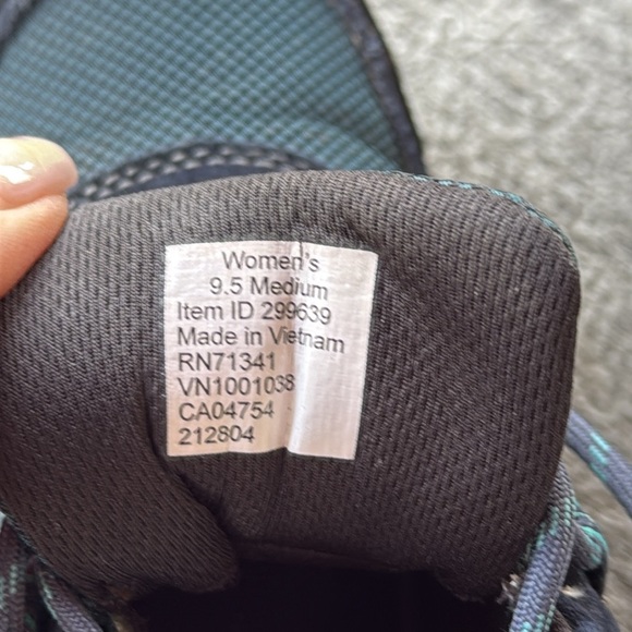 L.L. Bean | Vertigrip Hiking Lace Up Shoes - Picture 6 of 7